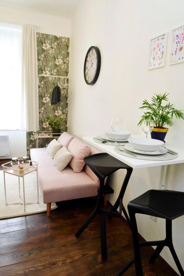 Lazy Sofa ° Apartment Hradec Kralove Exterior foto