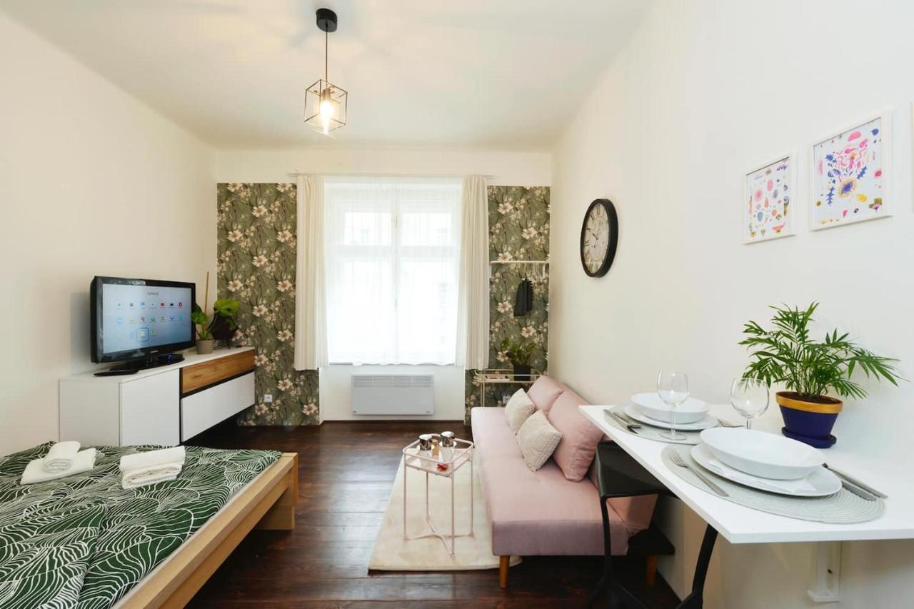 Lazy Sofa ° Apartment Hradec Kralove Exterior foto
